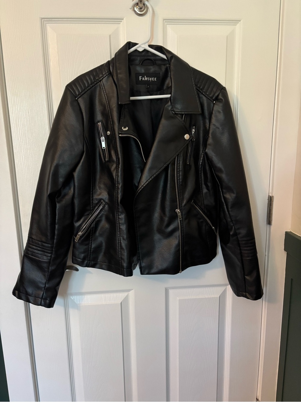 Fahsyee Black Faux Leather Moto Jacket Silver Zip Biker Large